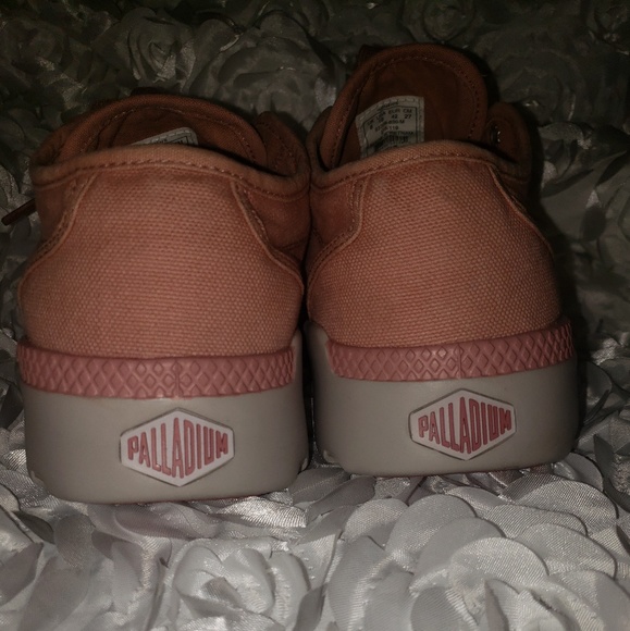 Palladium canvas shoes - Picture 2 of 5